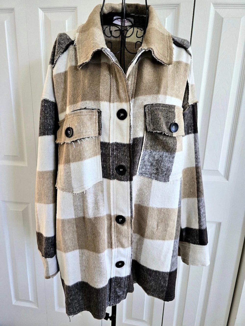 🍂🍁SOHO PINK MOON BAY Checkered Shacket in Brown & White Size Large